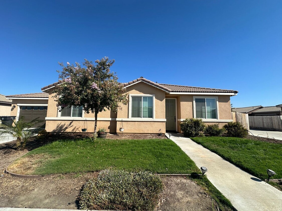 1758 Bolton Ave, Tulare, CA 93274 House Rental in Tulare, CA