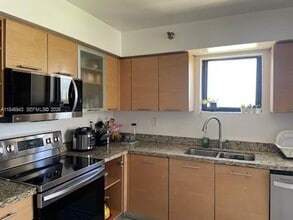 Building Photo - 3300 NE 191st St