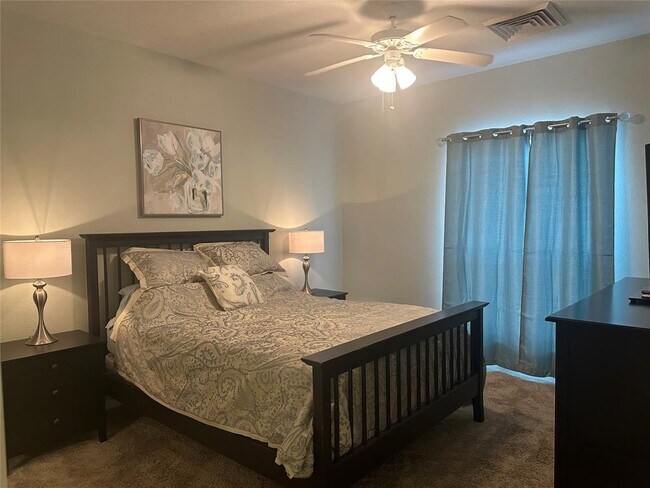 Foto del edificio - 2815 Kings Crossing Dr