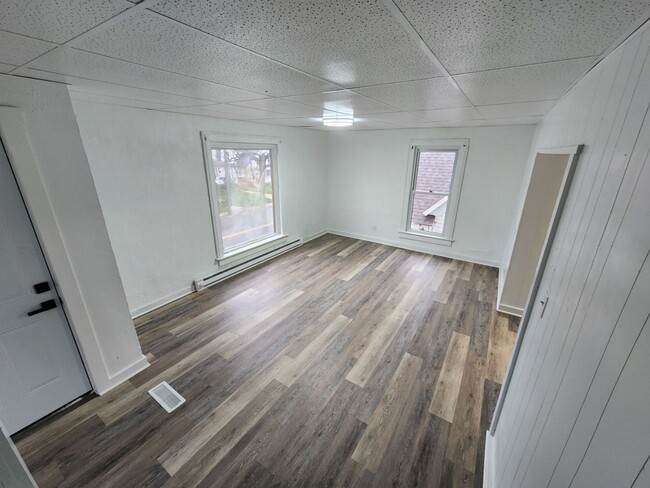 Foto del edificio - Wayne St W 924- 924 1/2