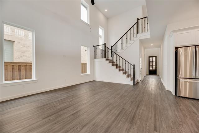 Foto del edificio - 15543 Fringe Tree Rd