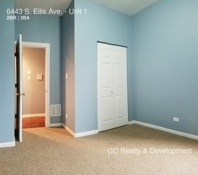 Building Photo - 6443 S Ellis Ave