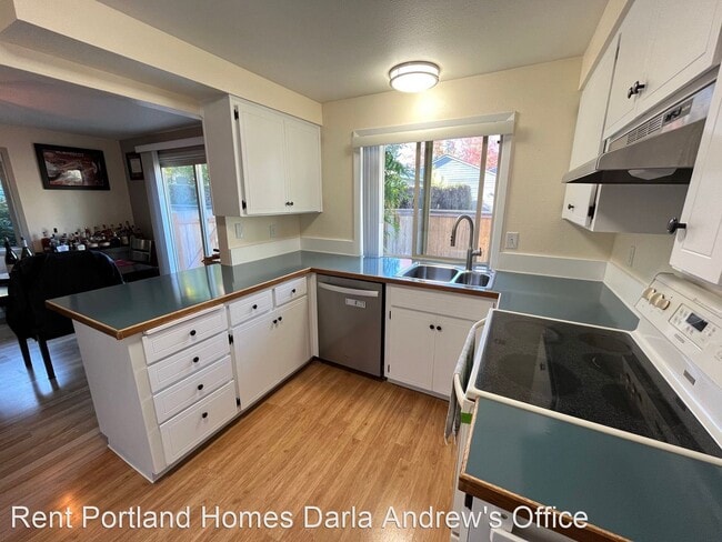 Building Photo - 3 br, 2 bath House - 9400 SW Downing Drive