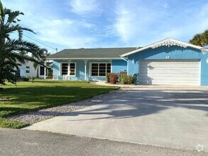 Building Photo - 1916 Coconut Dr