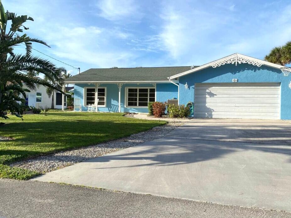 Foto principal - 1916 Coconut Dr