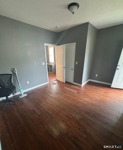 Foto del edificio - 182 Hewitt St