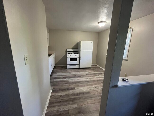 Building Photo - 6 Coral Ridge