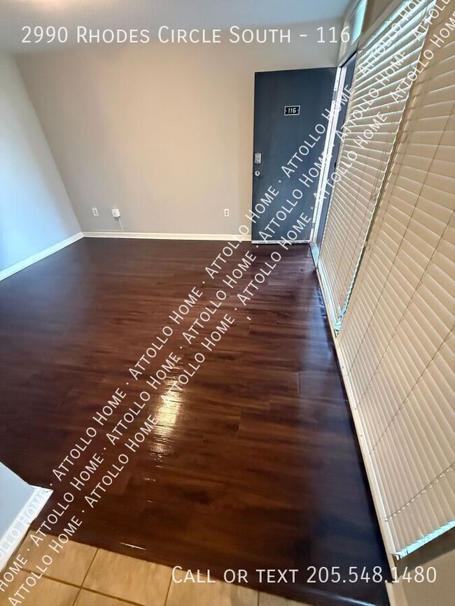 Building Photo - 2990 Rhodes Cir S