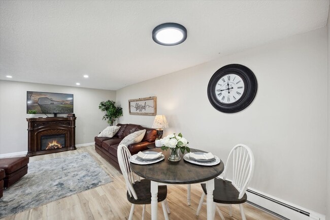 Foto del edificio - Fully Furnished 2bd/1bth Apartment Condo i...