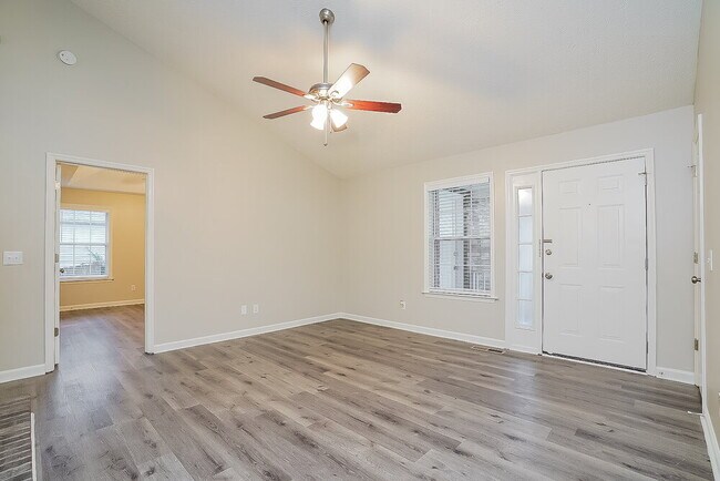 Building Photo - 777 Dover Glen Dr