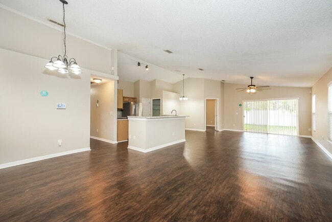 Building Photo - 1207 Whitewood Way