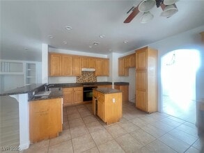 Building Photo - 9917 Price Point Ave Building Photo - 9917 Price Point Ave