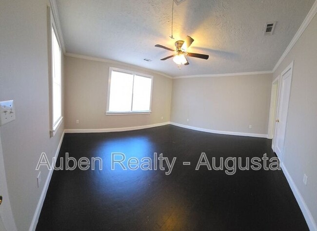 Building Photo - 514 Beaufort Dr