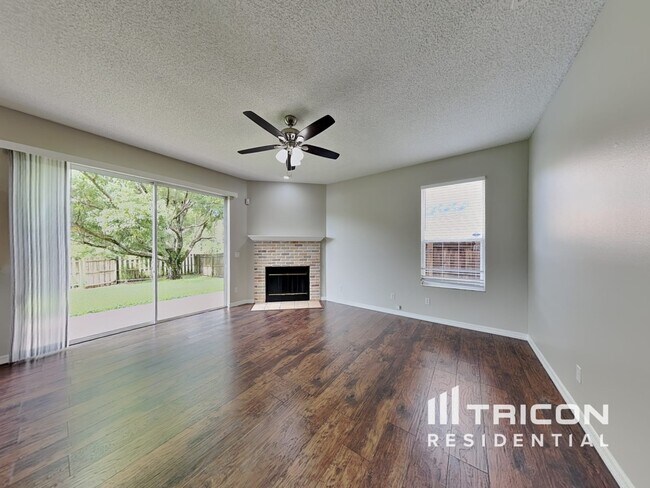 Foto del edificio - 2802 River Ridge Dr