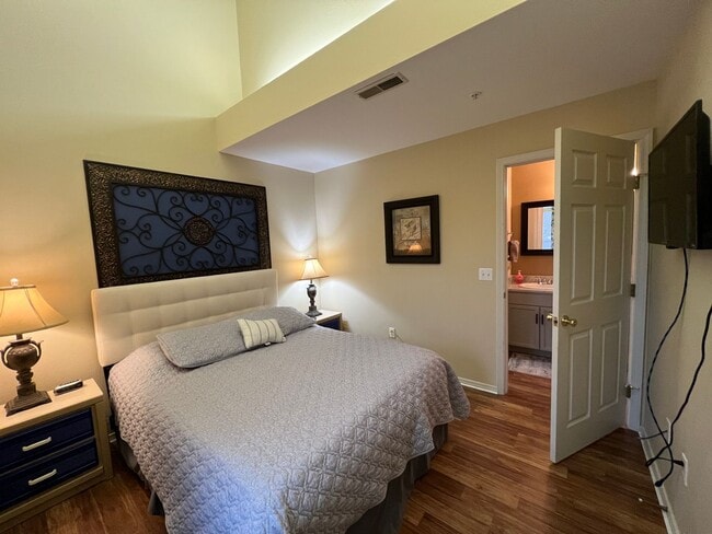 Building Photo - 680 Fall Creek Dr