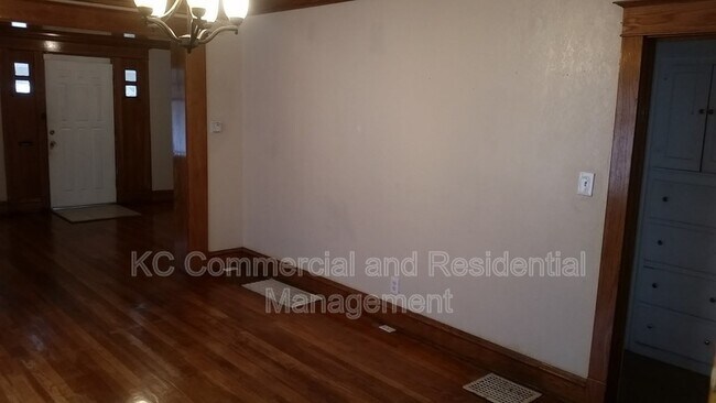 Building Photo - 3539 Bellefontaine Ave