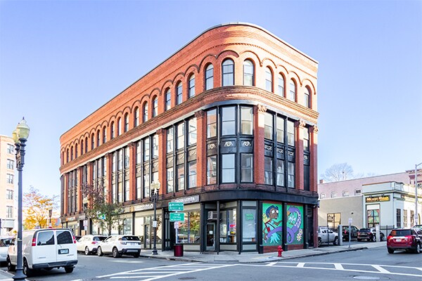 Foto del edificio - 145 Munroe St