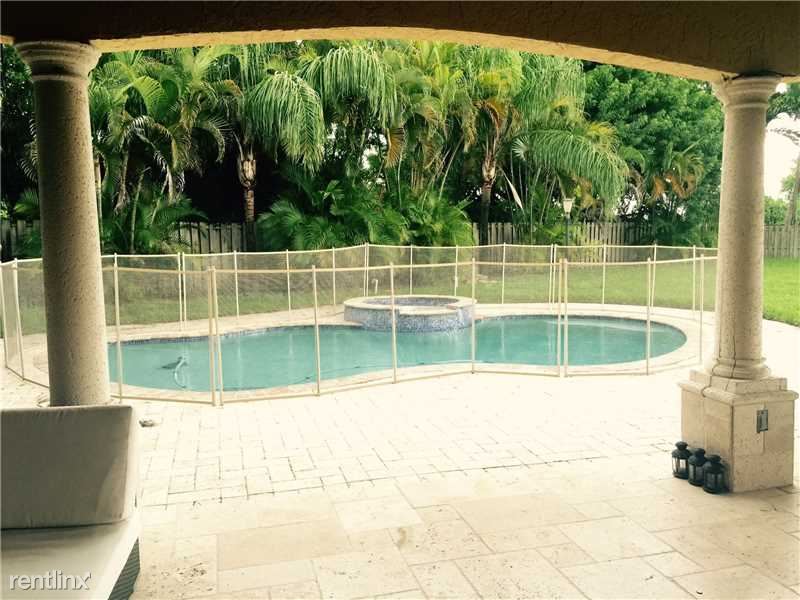 Primary Photo - 15451 SW 138th Ter