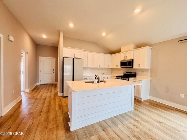 Building Photo - 290 Bayou Bend Ln