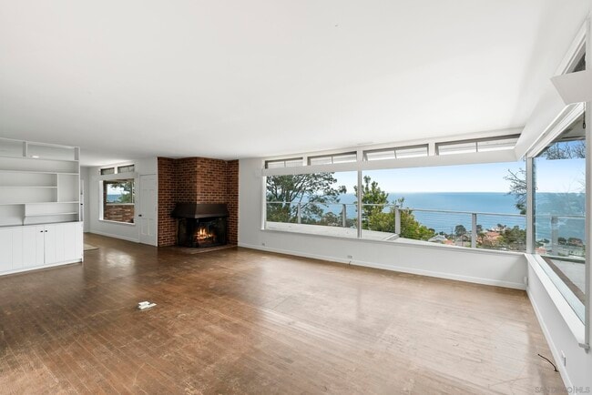 Building Photo - 1703 Castellana Rd
