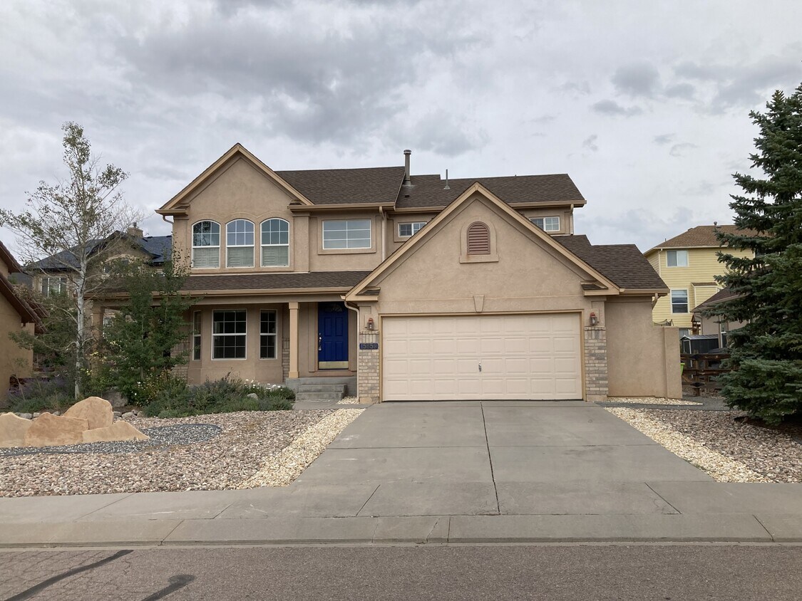 Primary Photo - 15859 Bridle Ridge Dr