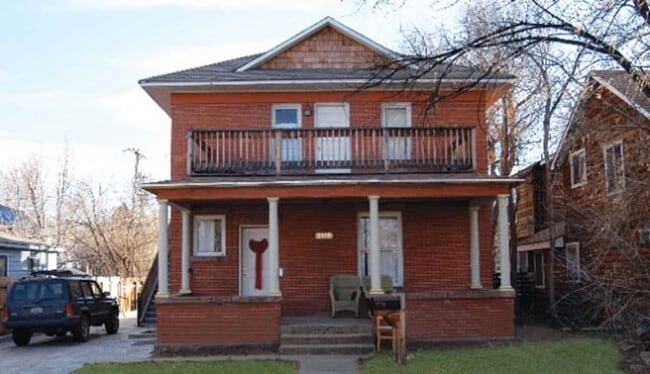 Foto del edificio - 2110 Grove Cir W