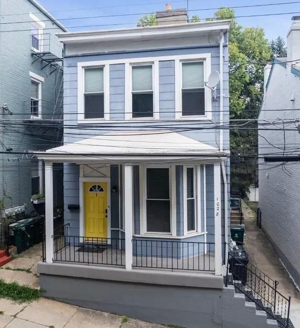 Building Photo - 1028 Paradrome St