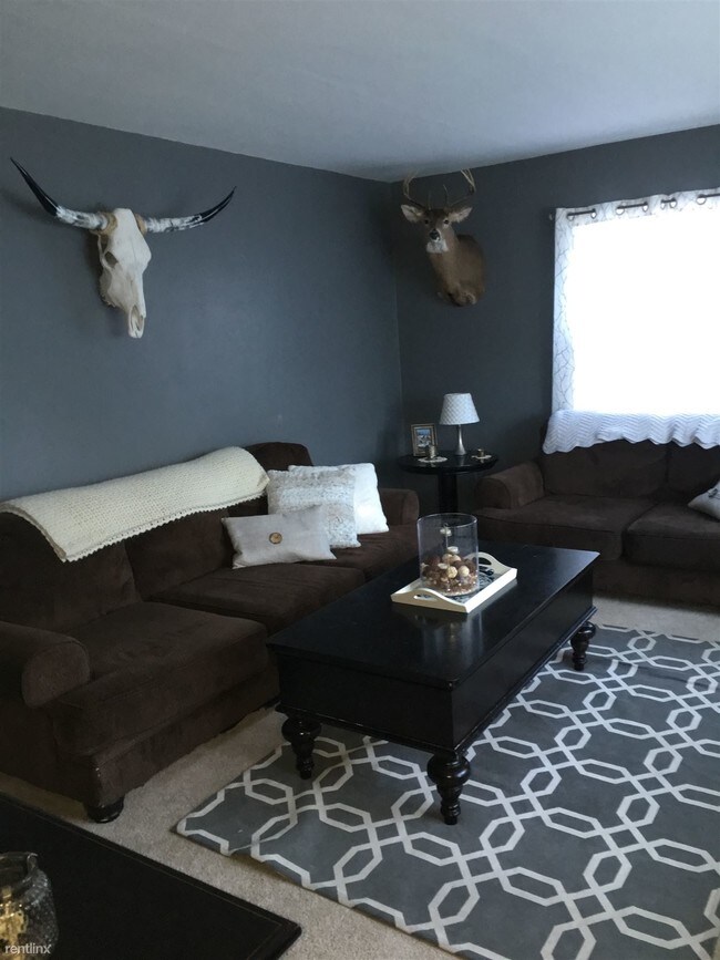 Building Photo - 1044 7th Ave