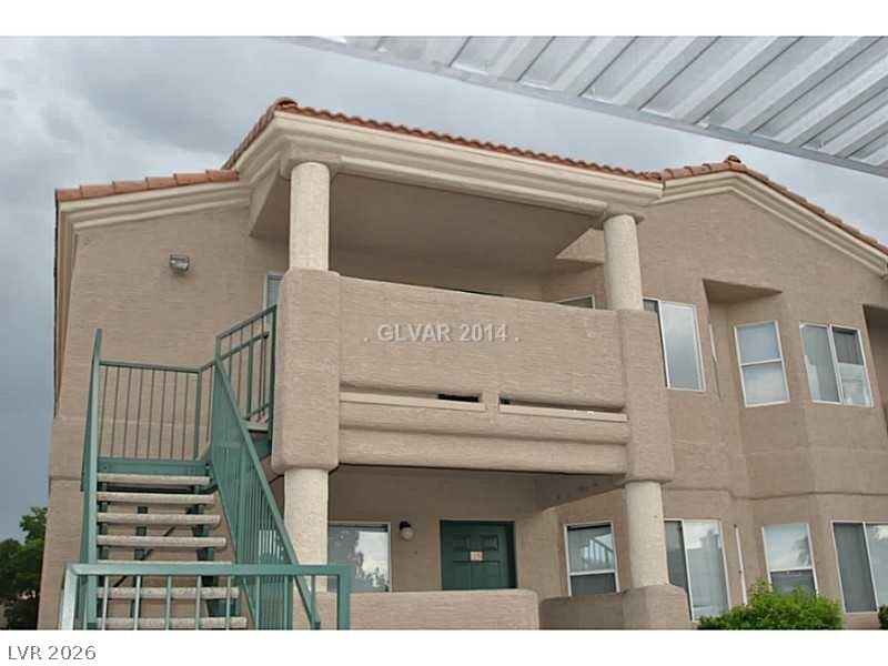 Building Photo - 6553 McRae Ave