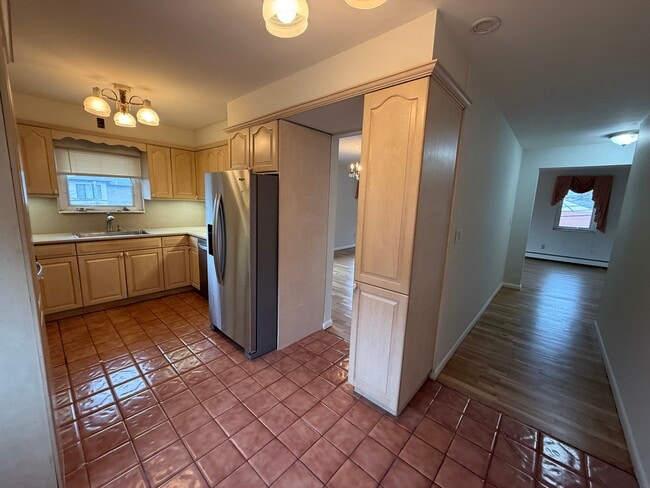 Building Photo - 447 Central Blvd