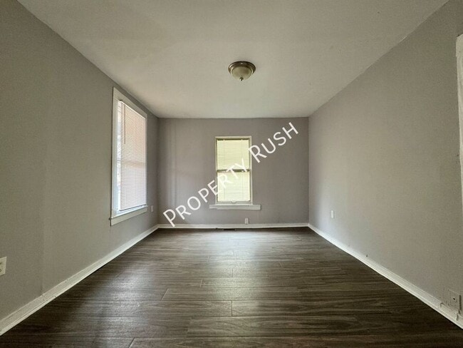 Foto del edificio - 3805 Alton Park Blvd