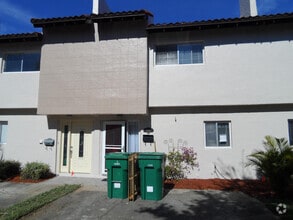 Building Photo - 1004 Ashley Ave