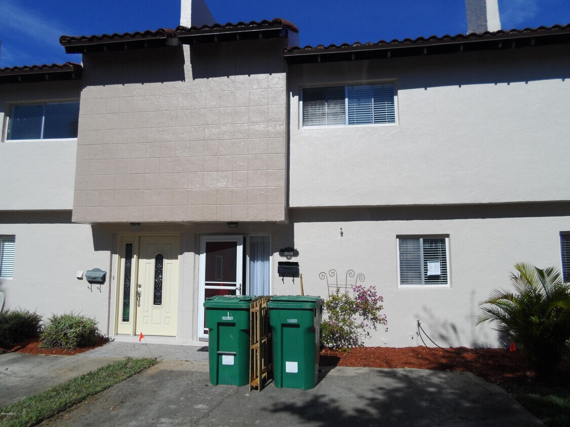 Foto principal - 1004 Ashley Ave
