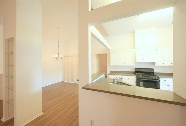Building Photo - 8200 Cahill Dr