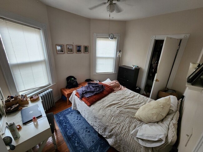 Foto del edificio - 134 Brooks St