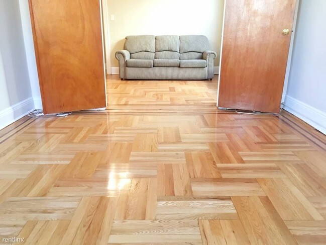 Foto del edificio - 2434 28th St