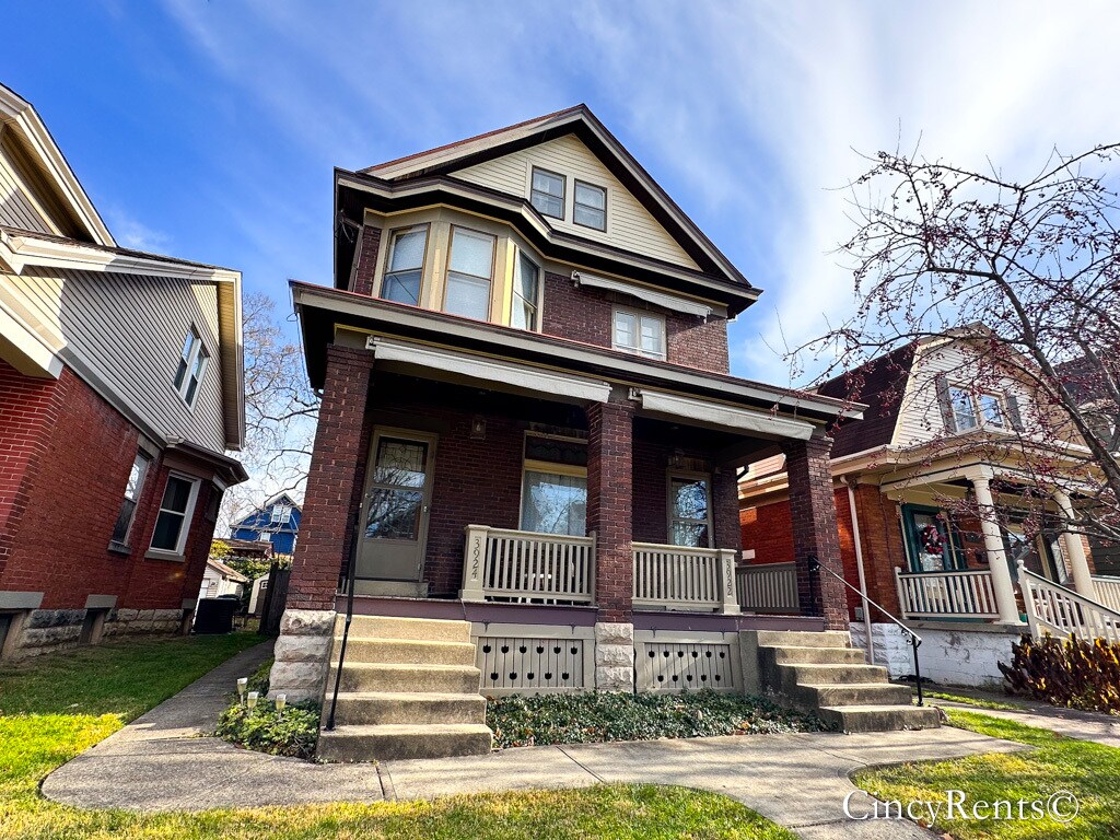 Foto principal - 3922 Burwood Ave