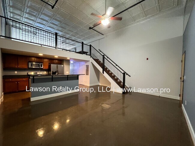 Foto del edificio - 319 Campbell Ave SW