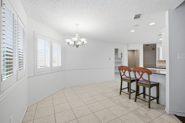 Building Photo - 4215 95th St