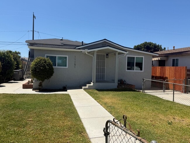 Photo - 11151 Duncan Ave (Lynwood, CA) Apartment