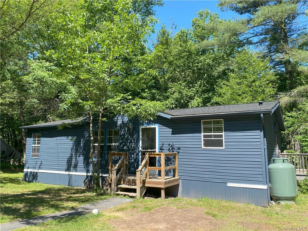 Primary Photo - 5728 NY-97