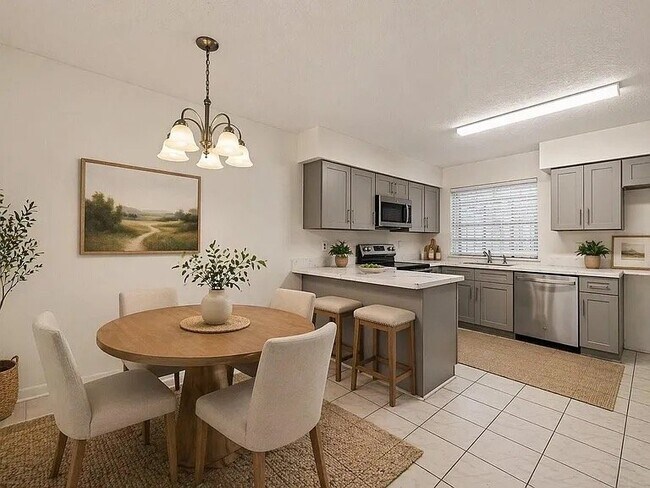 Building Photo - 13431 Clarewood Dr