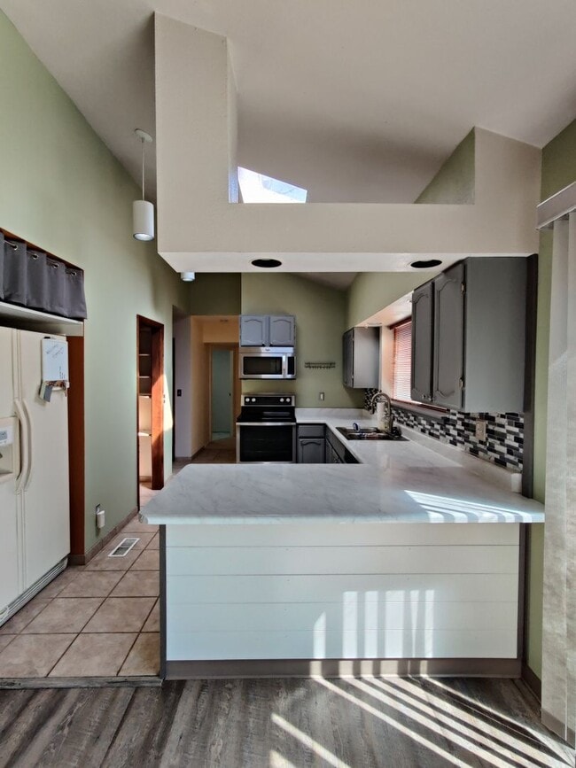 Foto del edificio - Your Next Home in the Heart of Richland — ...