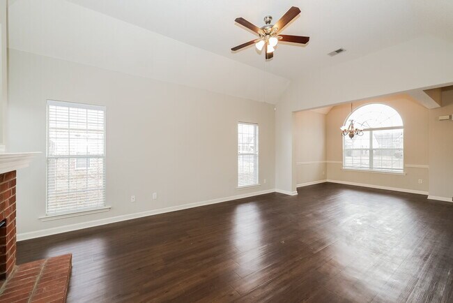Building Photo - 11626 Evening Ridge Dr