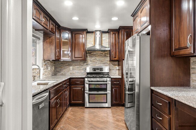 Foto del edificio - 1212 E Cottonwood St