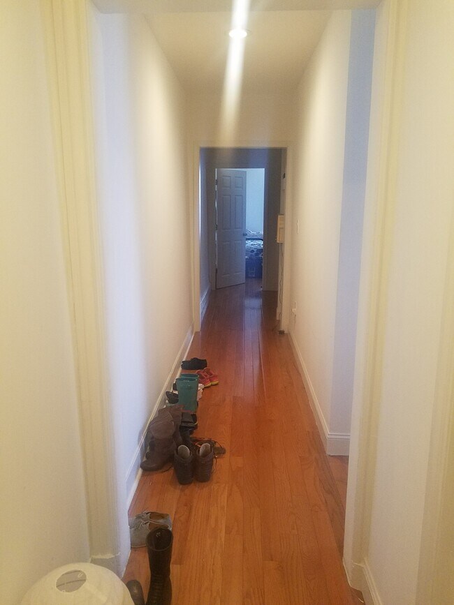 Foto del edificio - 1043 Spring Garden St