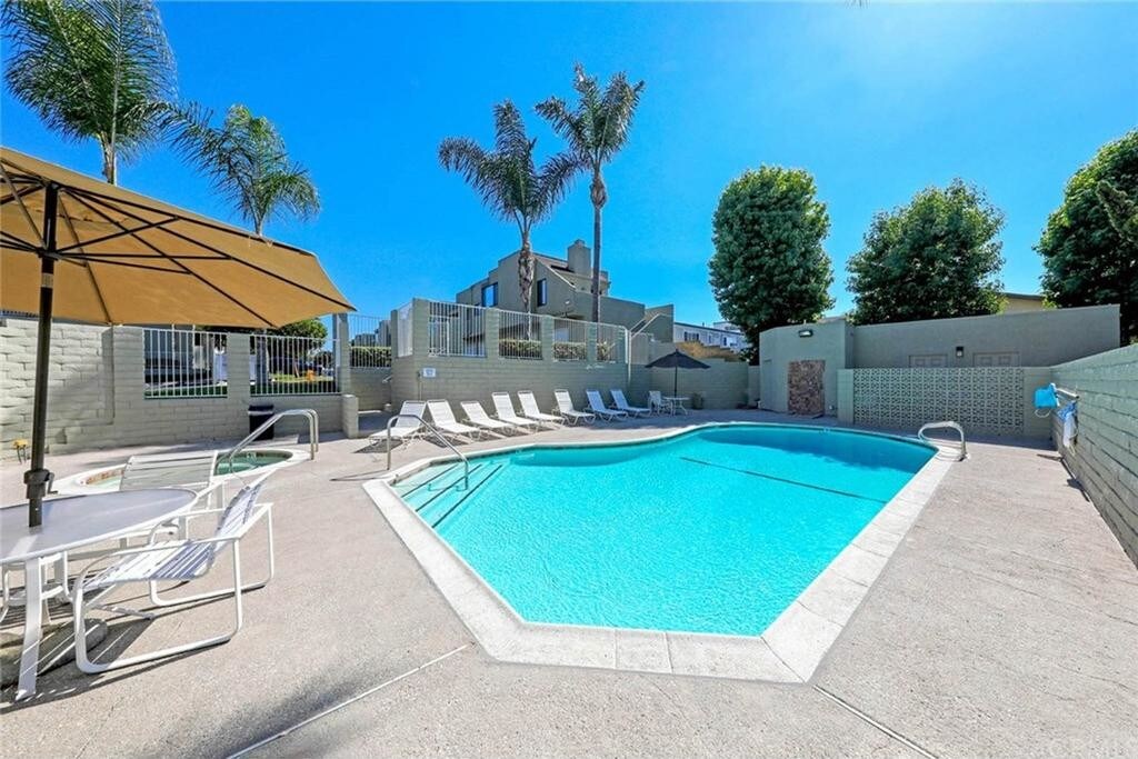 137 Apartments Available for Rent in Huntington Beach, CA