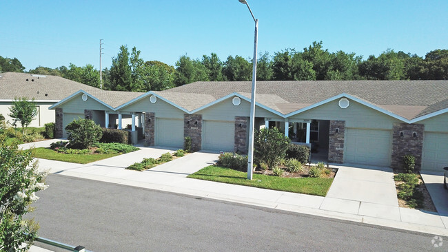 Building Photo - Garden Villas