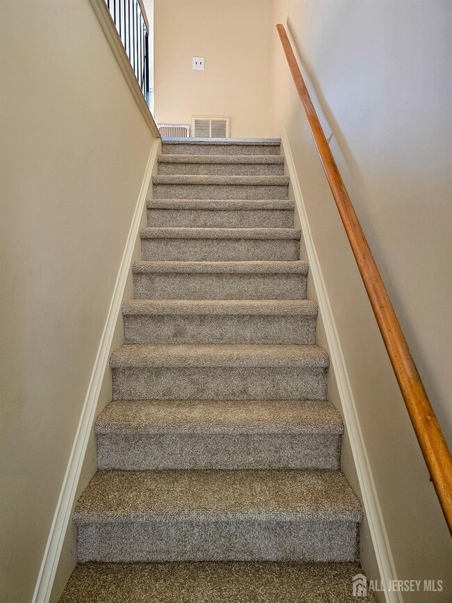 Foto del edificio - 1302 Bradley Ct