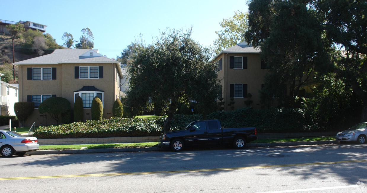 Foto del edificio - 932 N Verdugo Rd
